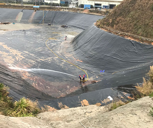 盐亭废水池清理